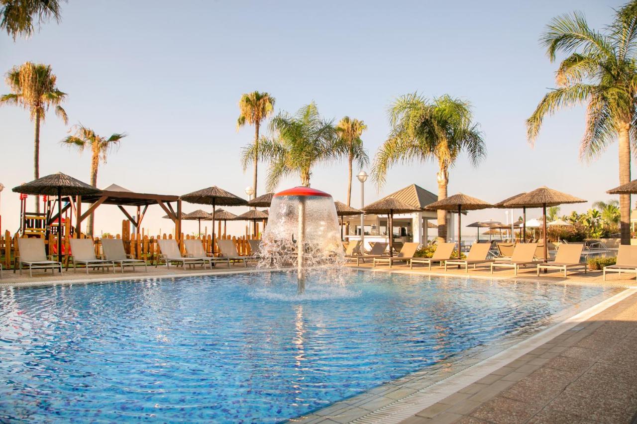 Atlantica Miramare Beach Лимасол Екстериор снимка