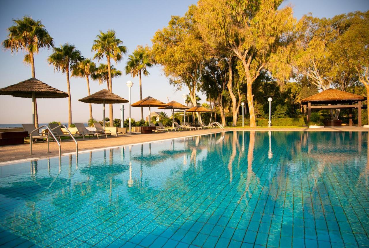 Atlantica Miramare Beach Лимасол Екстериор снимка