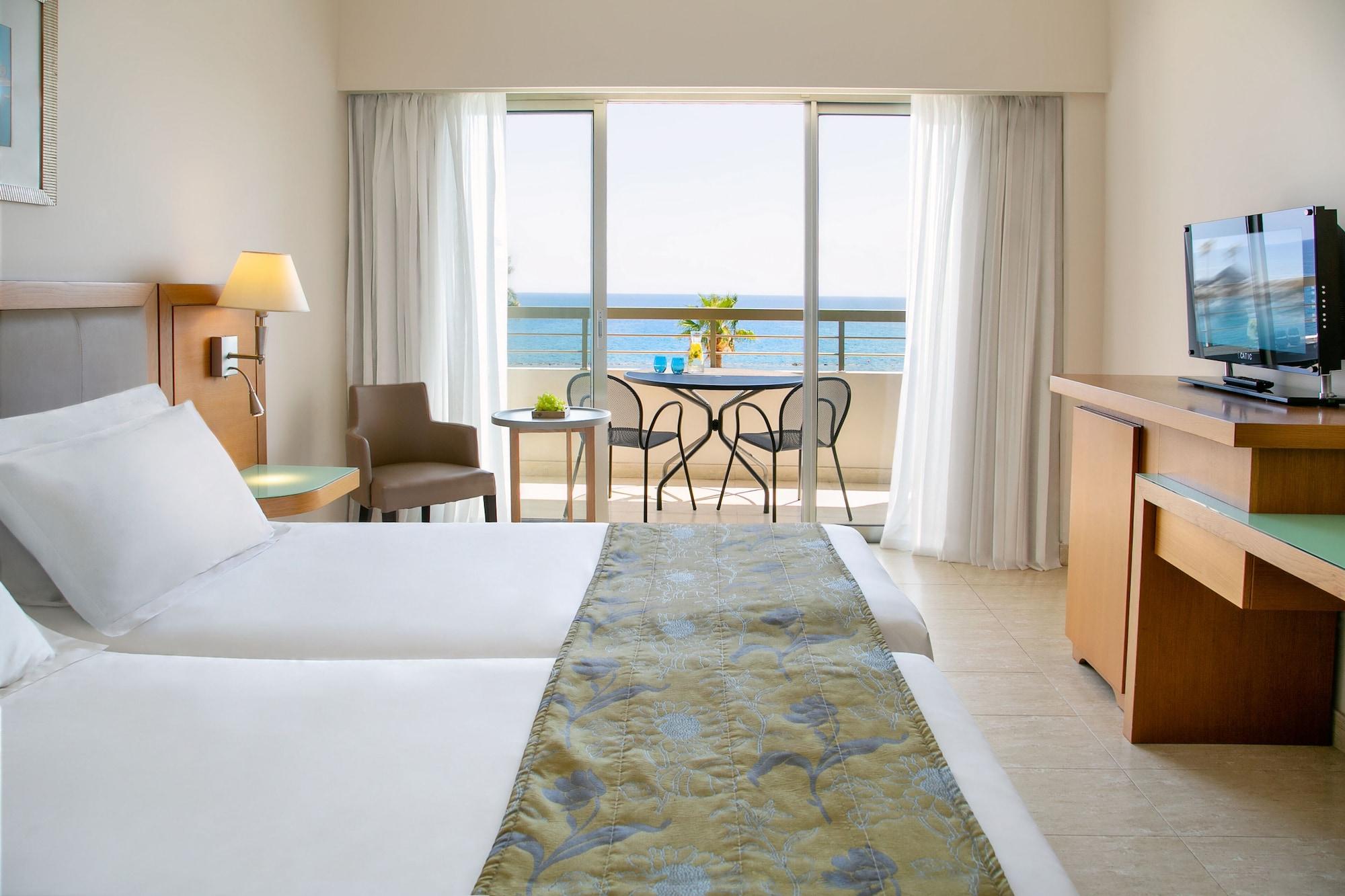 Atlantica Miramare Beach Лимасол Екстериор снимка