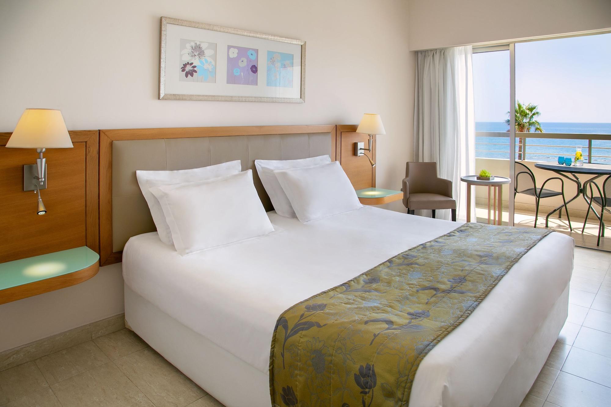 Atlantica Miramare Beach Лимасол Екстериор снимка
