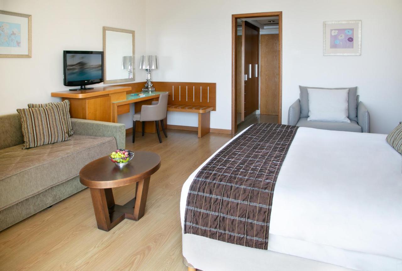 Atlantica Miramare Beach Лимасол Екстериор снимка