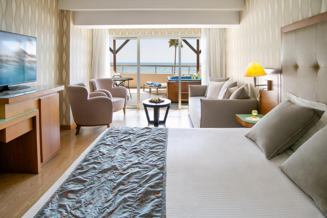 Atlantica Miramare Beach Лимасол Екстериор снимка
