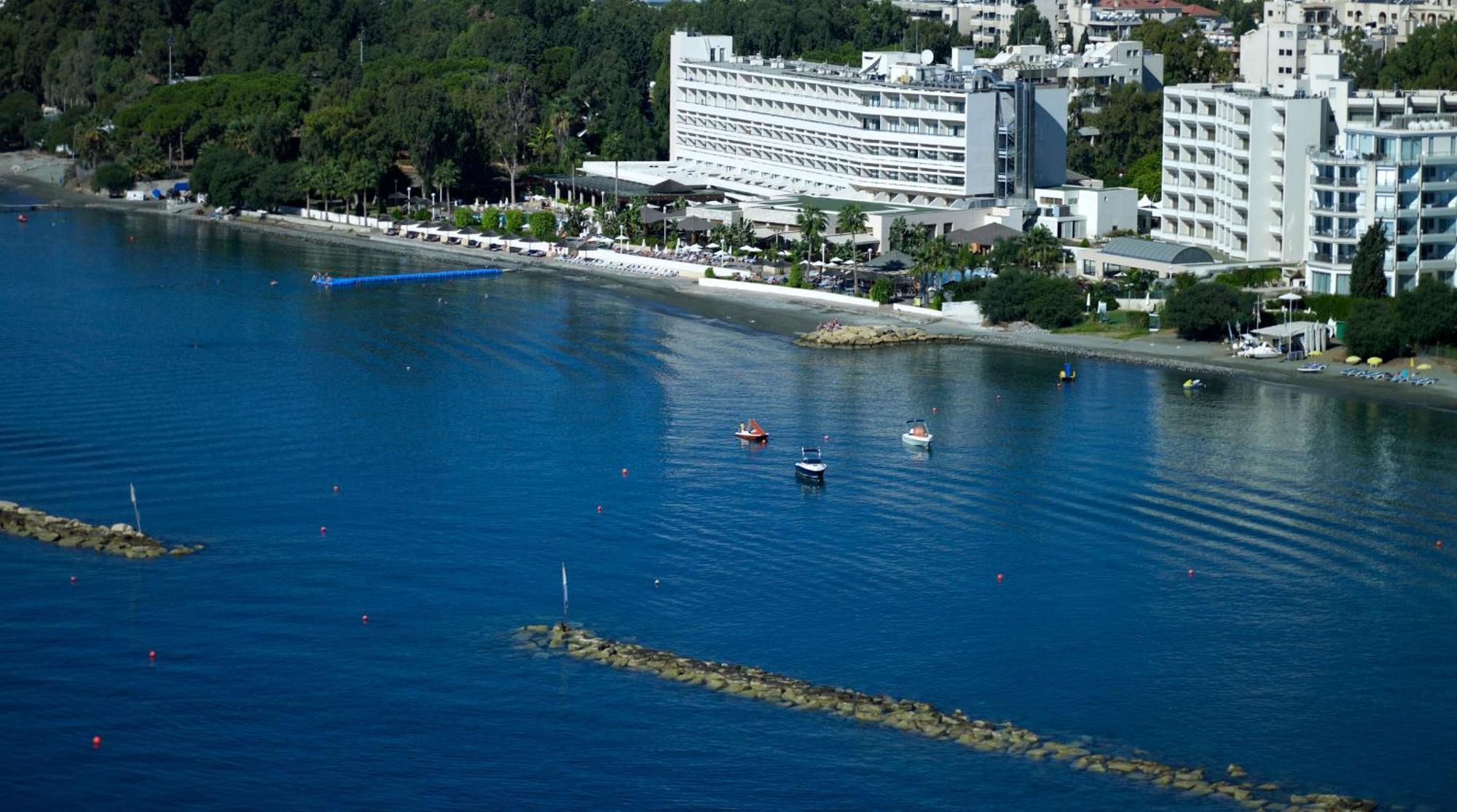 Atlantica Miramare Beach Лимасол Екстериор снимка
